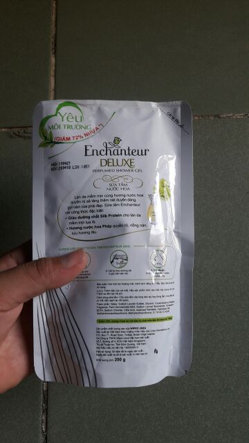 Bịch sữa tắm Enchanteur 200g ( Tiết kiệm hơn)