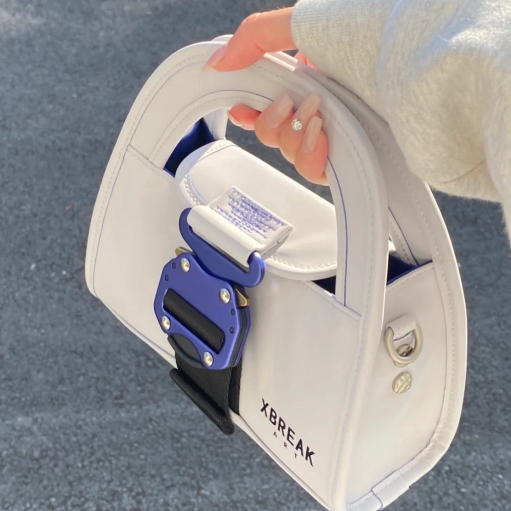 Túi Đeo Chéo Vai Hình Vuông 2022 Màu Xanh Thời Trang Đa Năng Có Khóa Cài Cho Nữ