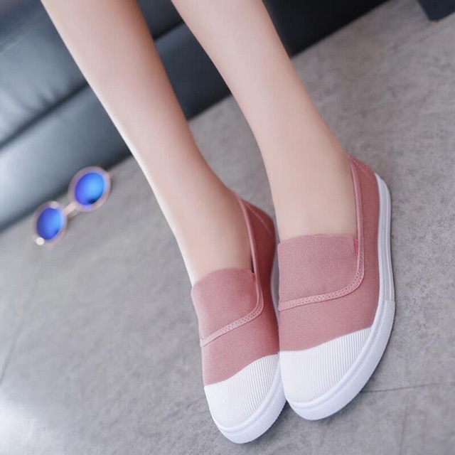 Com bo 13 đôi giầy lừa quảng châu