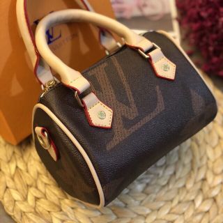 Túi lv trống độc đáo size 20