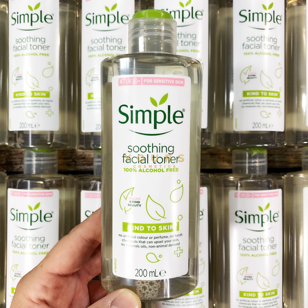 Nước tẩy trang Simple Kind to Skin Micellar Cleansing Water