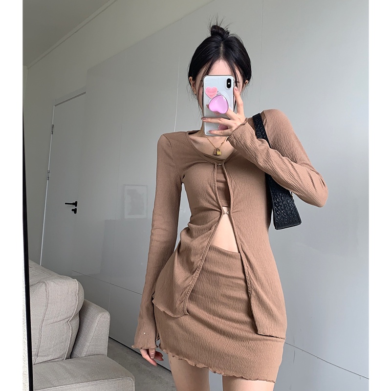 QKOOLE  Set Đồ 3 Món Gồm Áo Khoác cardigan Chống Nắng + Áo Sát Nách Quyến Rũ + Chân Váy Lưng Cao Thời Trang Hàn Quốc Cho Nữ