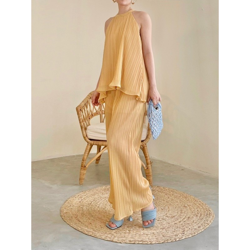 Set yếm xếp ly - Pleated Set | BigBuy360 - bigbuy360.vn