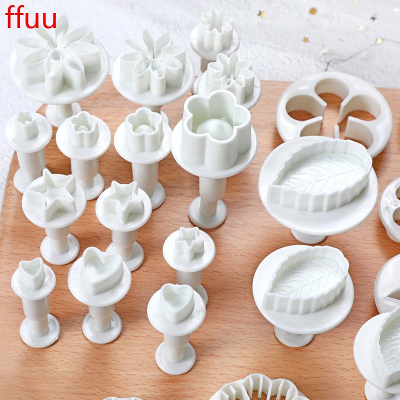 Bộ 33 khuôn làm kẹo đường DIY bằng nhựa họa tiết hoa dập nổi an toàn thực phẩm