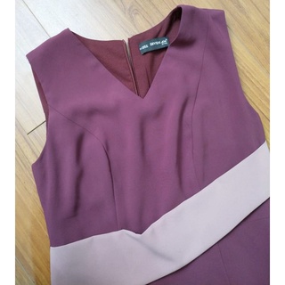 Đầm Seven am tím cổ V size M