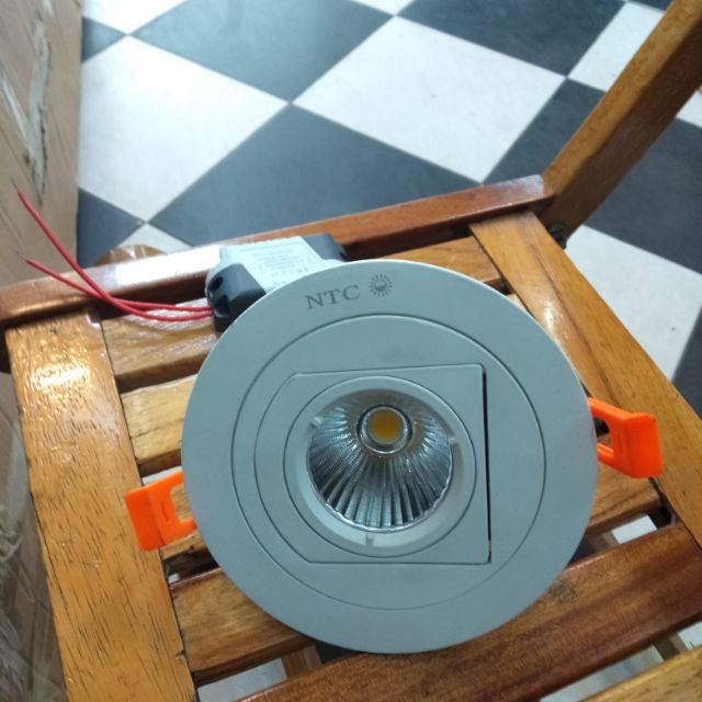 Đèn âm trần xoay 360°-10w