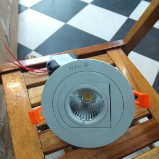 Đèn âm trần xoay 360°-d110/10w chiếu rọi, chiếu tranh