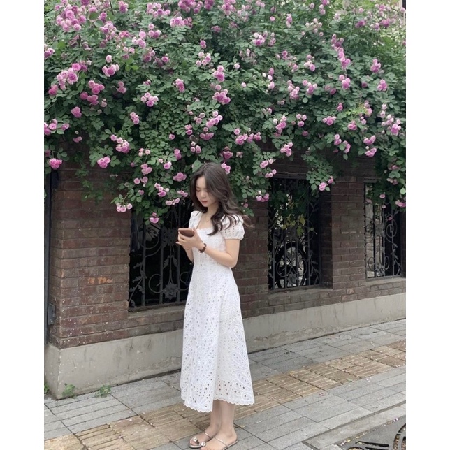 ĐẦM MIDI XÔ REN HOA NÚT BỌC (TH)