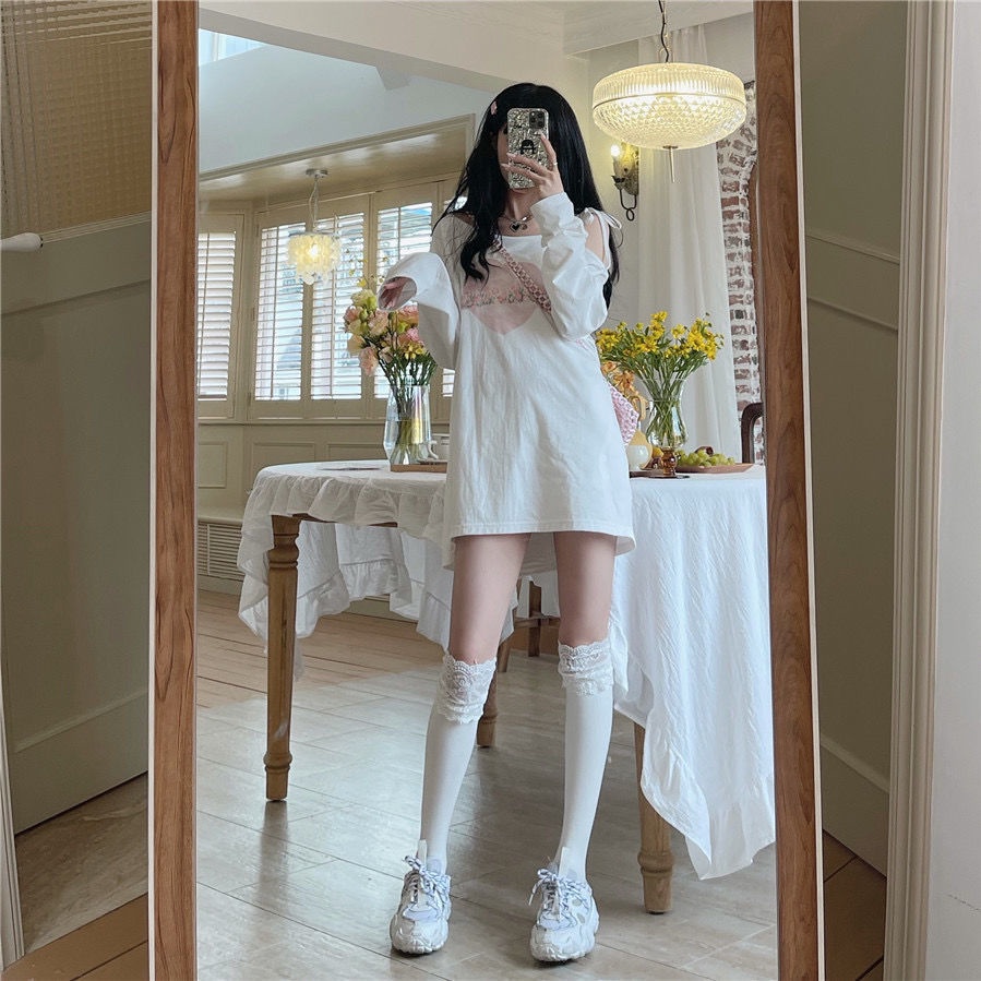 Áo thun dài tay dáng rộng dễ phối đồ dành cho nữ