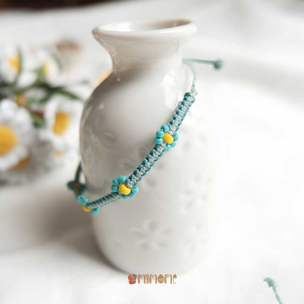 Vòng Daisy hạt Miyuki màu xanh dương