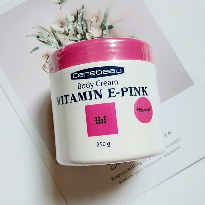 Kem Dưỡng Ẩm Vitamin E Carebeau Body Cream Pink 250g Thái Lan