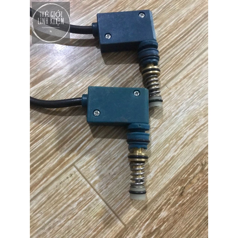 Rơle Áp Lực Máy Rửa Xe màu xanh Loại Tốt Thay Thế Cho Các Loại Máy Rửa Xe Gia Đình MiNi..