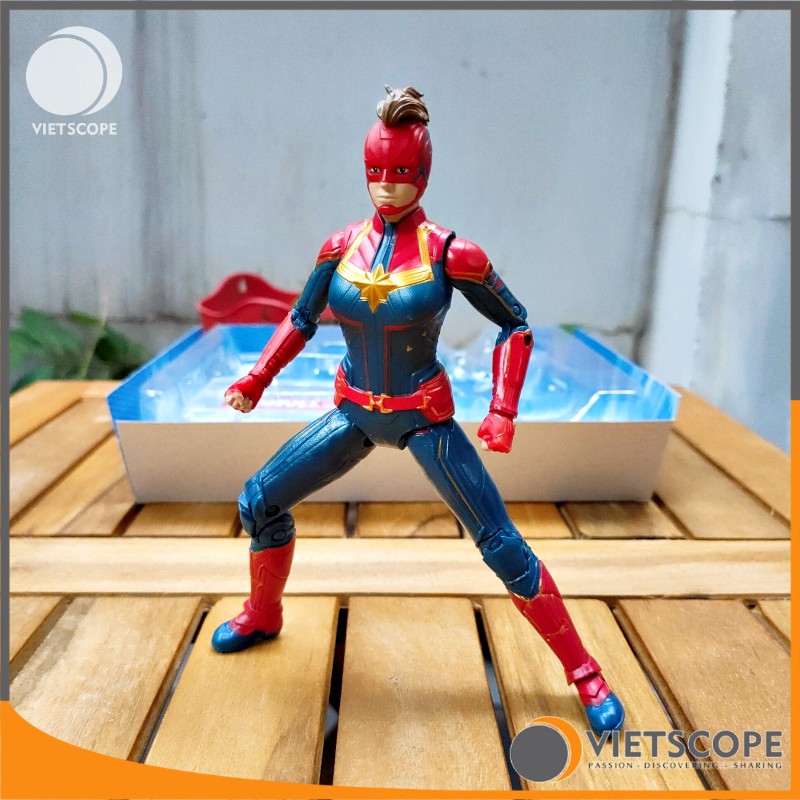 Mô hình nhân vật Captian Marvel hãng ZDToys - Có đế trưng bày