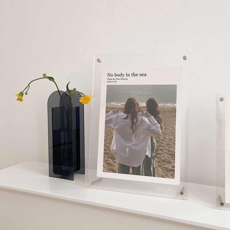 Giá Đỡ Ảnh Để Bàn Bằng Acrylic Trong Suốt Thiết Kế Sáng Tạo Độc Đáo