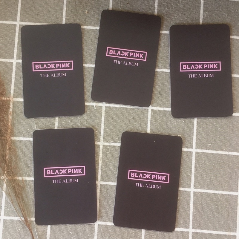 Card Jisoo BlackPink Trong The Album và How You Like That