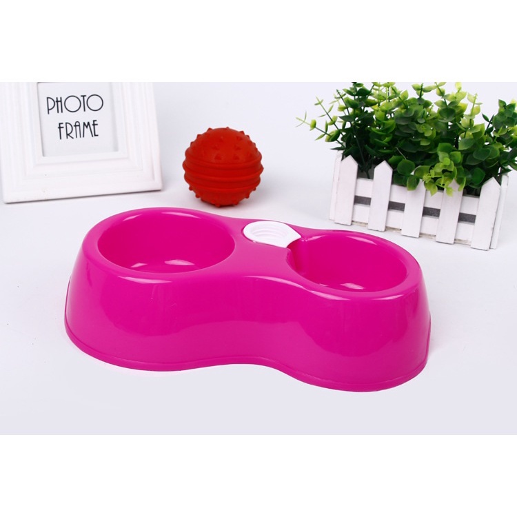 Bát nhựa đôi tự động cho chó mèo được làm hoàn toàn bằng nhựa cao cấp có độ bền cực cao và mức độ an toàn cũng rất tốt