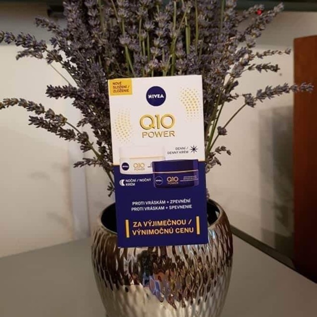 KEM NIVEA Q10 POWER 10X BAN NGÀY