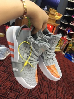 Giày eqt 2018 ghi cam ( tặng móc khoá)