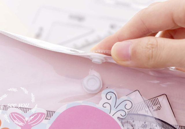 Bộ Dụng Cụ Học Tập Hình Bơ Hoa Cúc Túi Bấm 4 Món Thước Kẻ, Eke, Đo Độ Nhựa Cứng Xịn