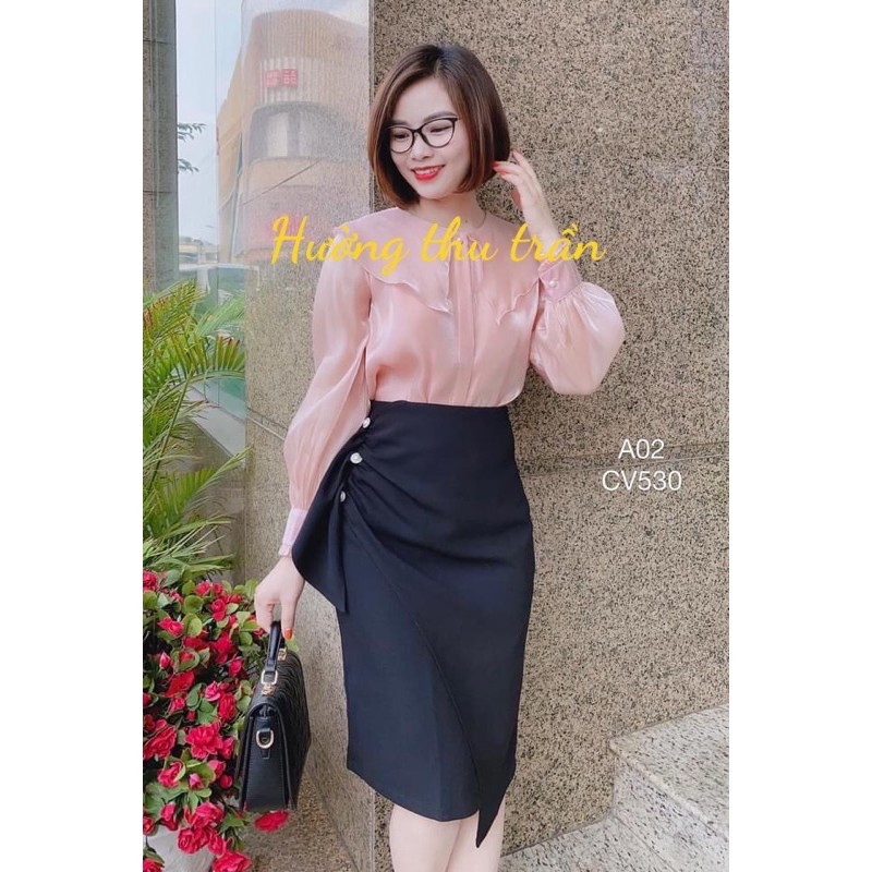 chân váy bút chì đắt tà nhún phối cúc sang chảnh | BigBuy360 - bigbuy360.vn