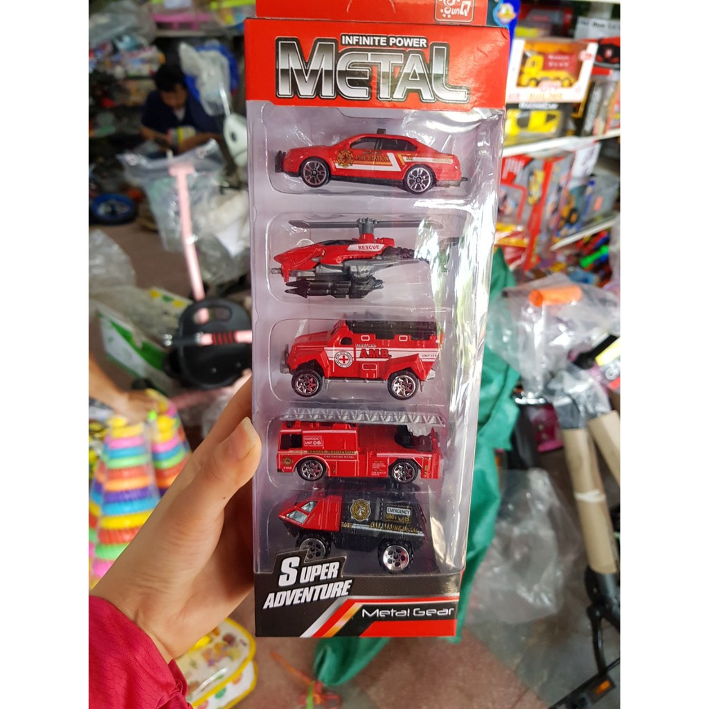 Hộp 5 xe sắt cứu hỏa