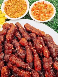 Me Lào muối ớt ( 1hũ 500gram )