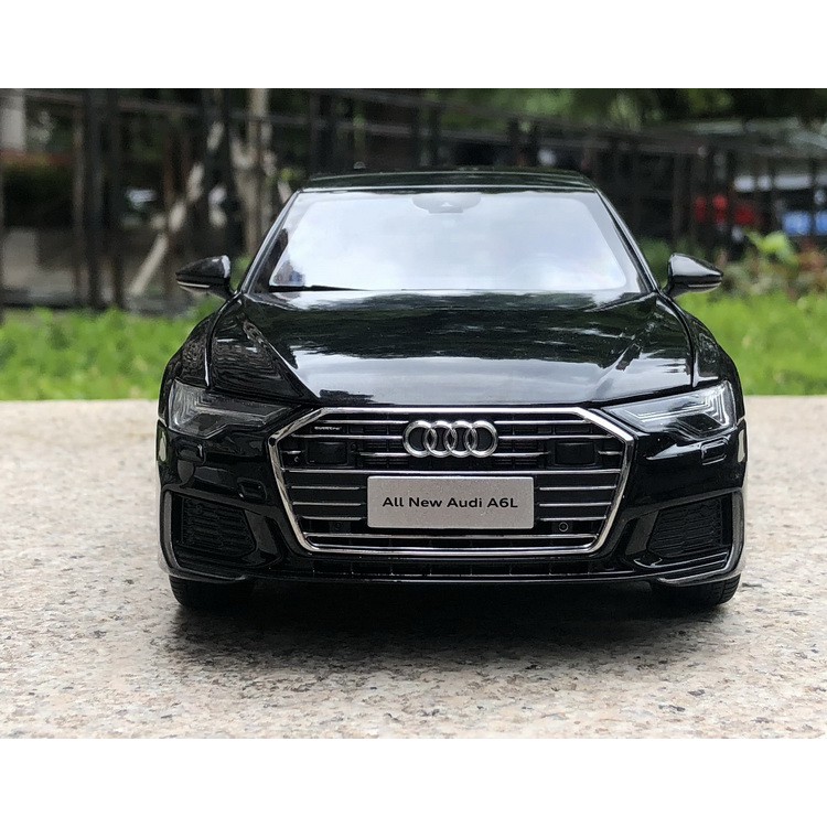Mô hình xe sedan Audi A6  tỉ lệ 1:18