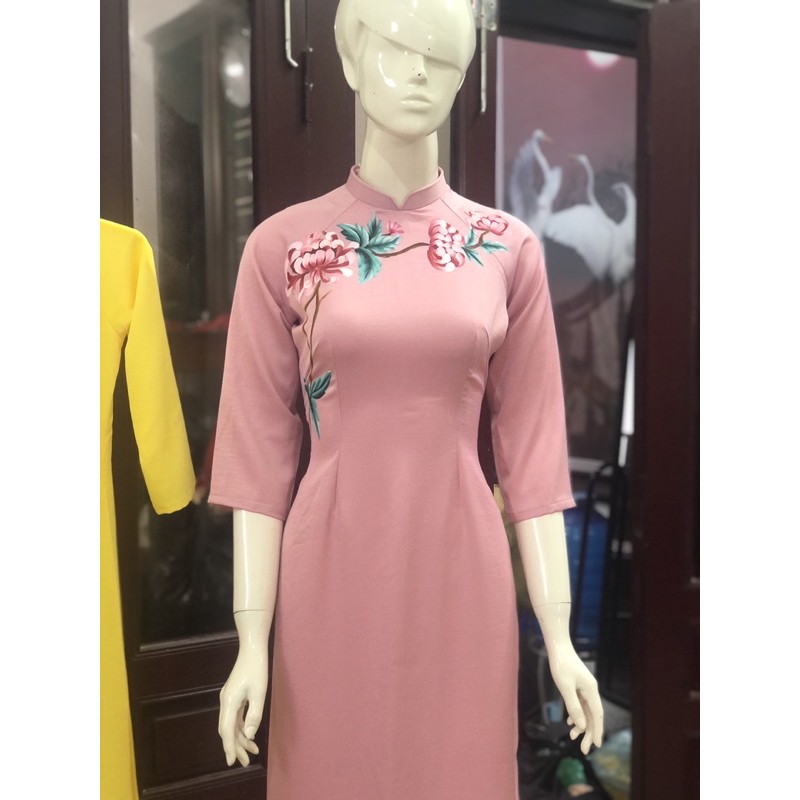 Áo dài vẽ tay nhẹ nhàng