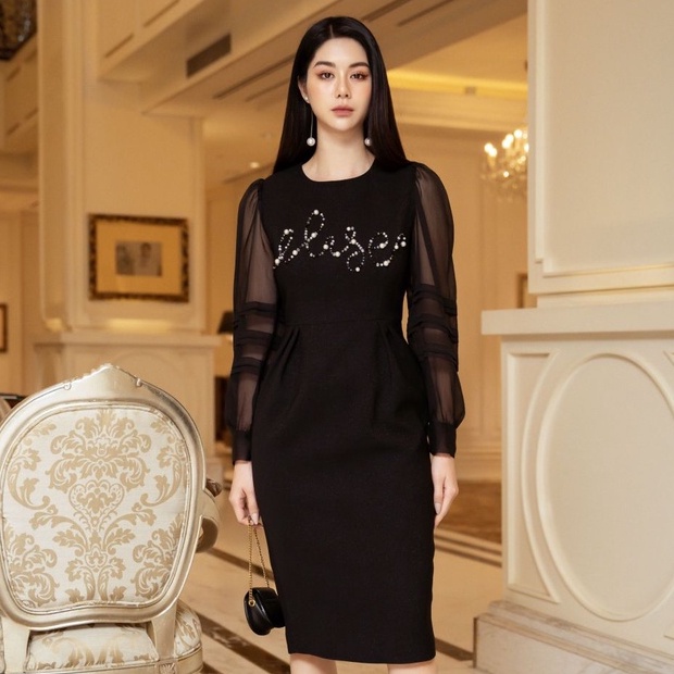 Đầm đen tay voan đính dây PK thiết kế Elise FW2109048DIWOBK