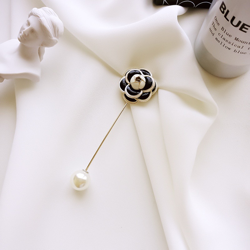 Trâm cài áo hình hoa trà sang trọng