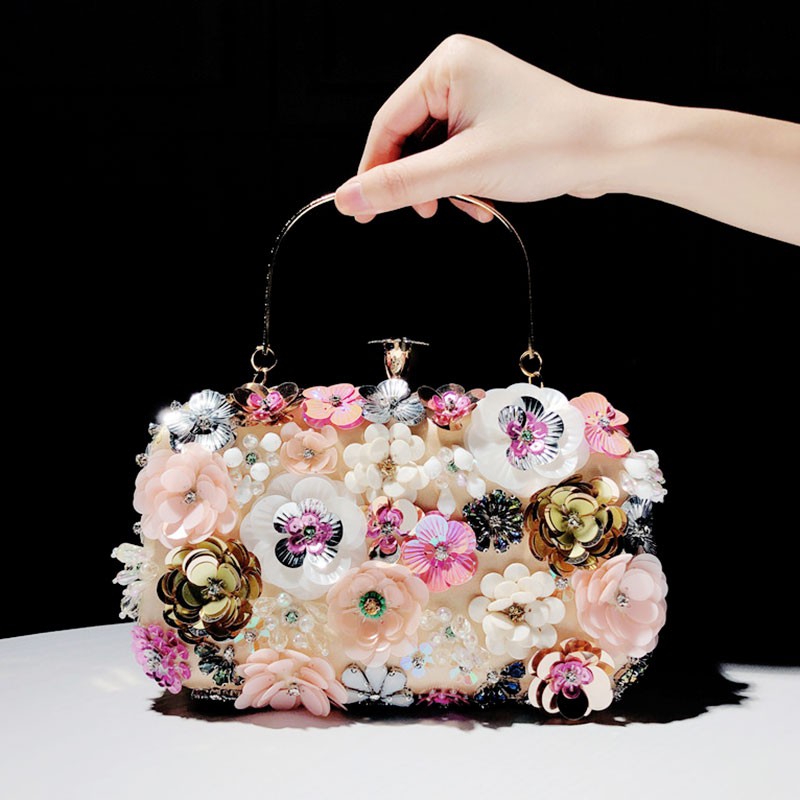 Clutch đính hoa sang chảnh