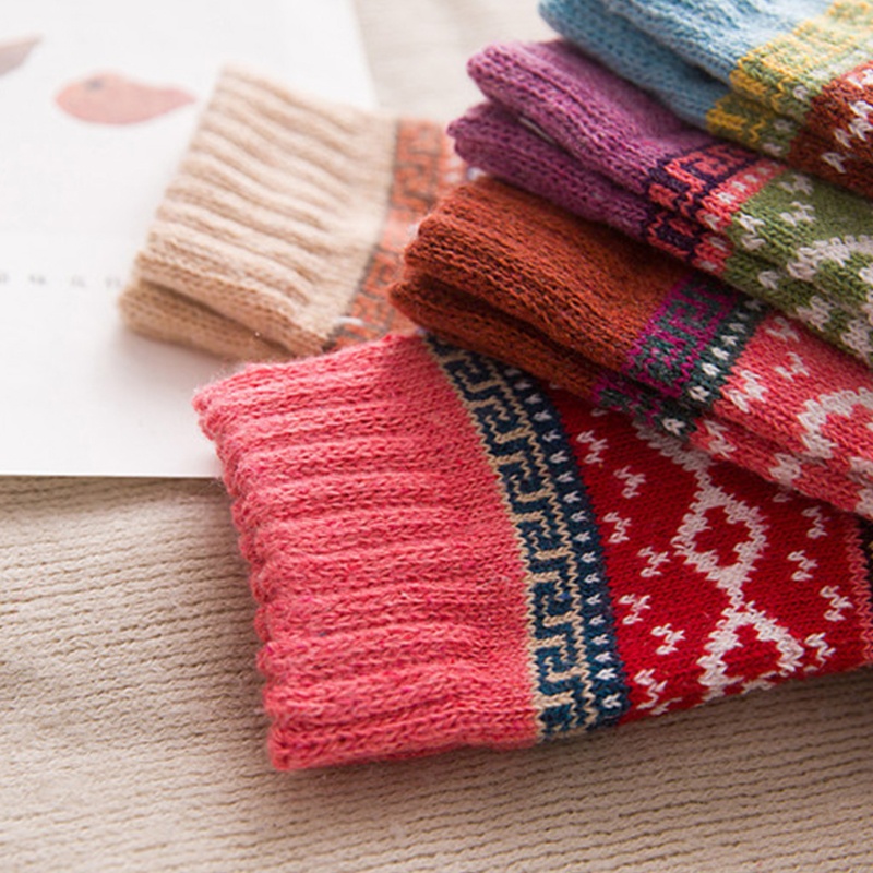 Set 5 Đôi Tất Dệt Kim Dày Giữ Ấm Họa Tiết Kẻ Sọc Nhiều Màu Sắc Phong Cách Vintage