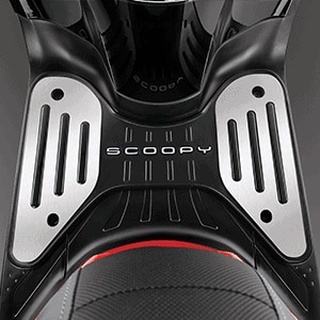 Thảm lót chân Scoopy 2021