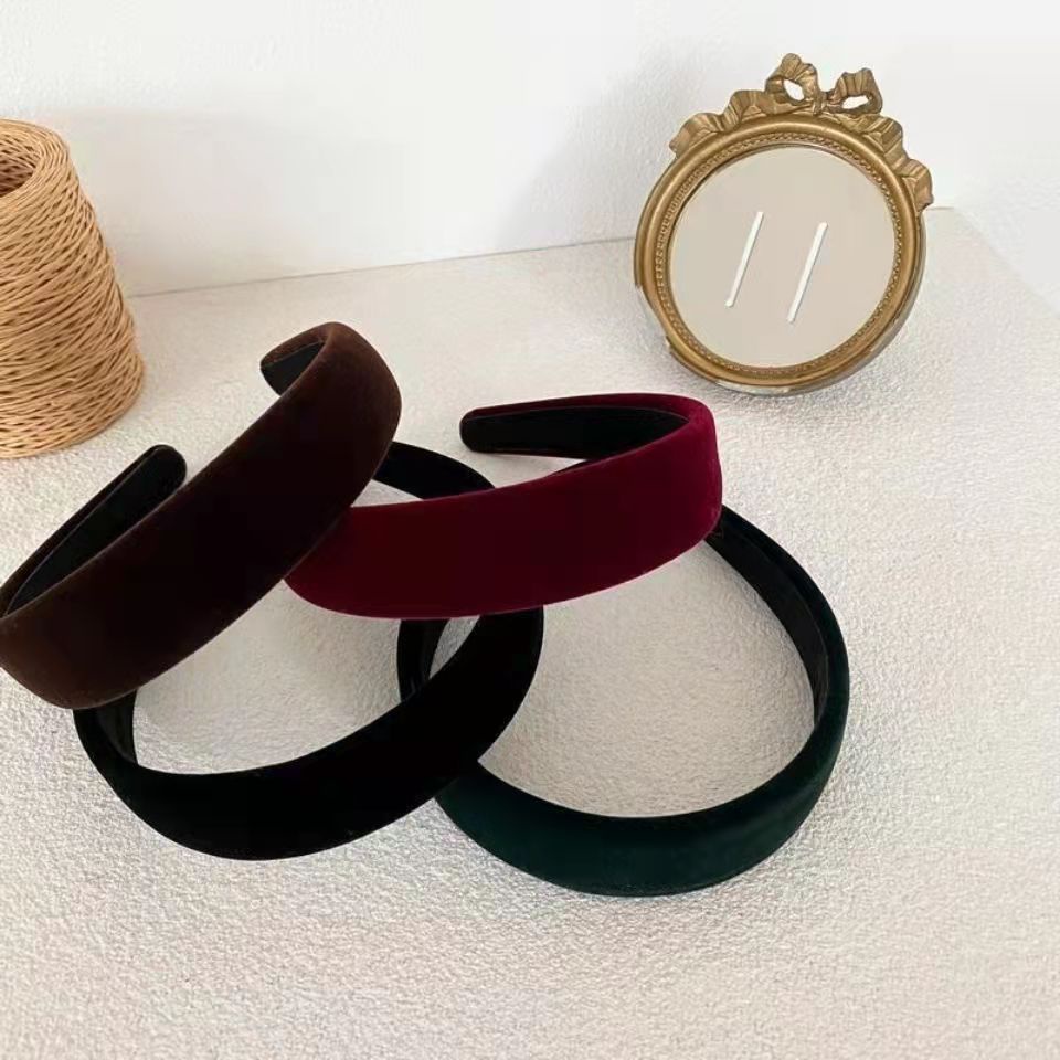 Bờm nhung phong cách Hàn Quốc, phụ kiện tóc sang chảnh cho nàng