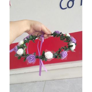 Vòng hoa đội đầu chụp hình kỷ yếu