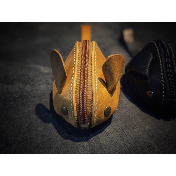 Ví cầm tay hình chuột, cực nhỏ xinh.