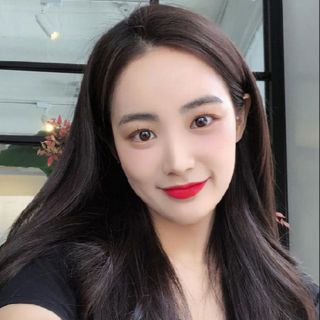 Thuốc nhuộm tóc màu nâu đen tặng kèm oxy trợ nhuộm và bao tay xốp