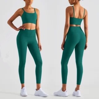 Set đồ thể thao 2 món màu sáng thời trang năng động cho nữ