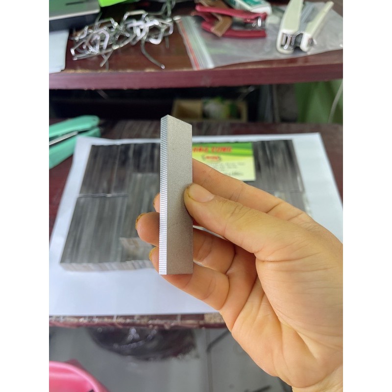 Đá Mài Cựa Gà Nguyên Khối Hợp Kim