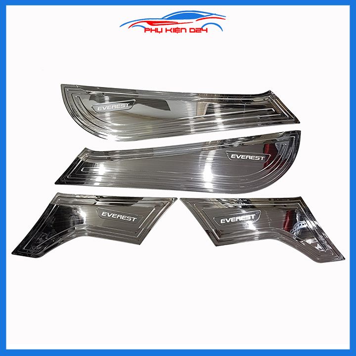 Bộ ốp tapli Ford Everest 2016-2017-2018-2019-2020-2021-2022 vân Titan chống xước va đập khi mở cửa và làm đẹp xe