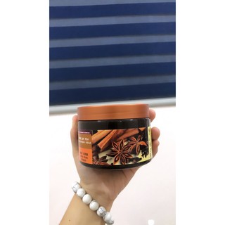 Tẩy da chết body quế hồi Nga