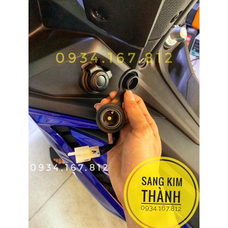 Ổ cắm sạc điện thoại yamaha. mode cho ex 135/150, sirius, grande...