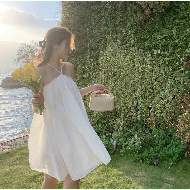 Đầm yếm đan lưng