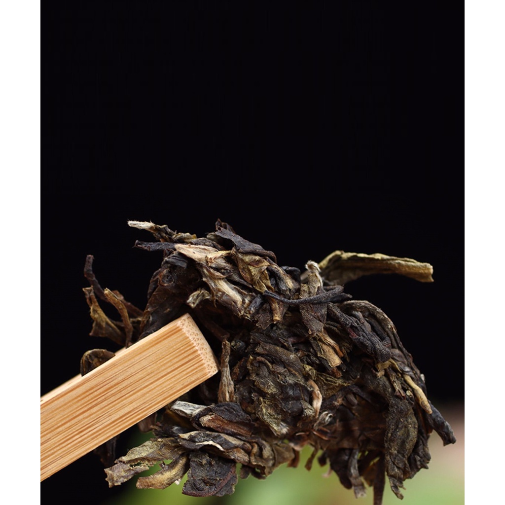 Trà Phổ Nhĩ Ban Chương Sống(Bánh 100g)