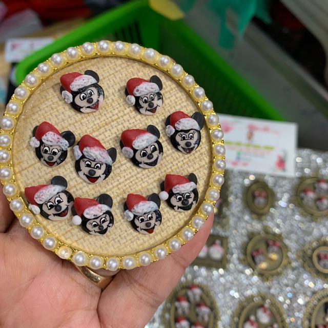mickey noel đính móng 25k/1 cái