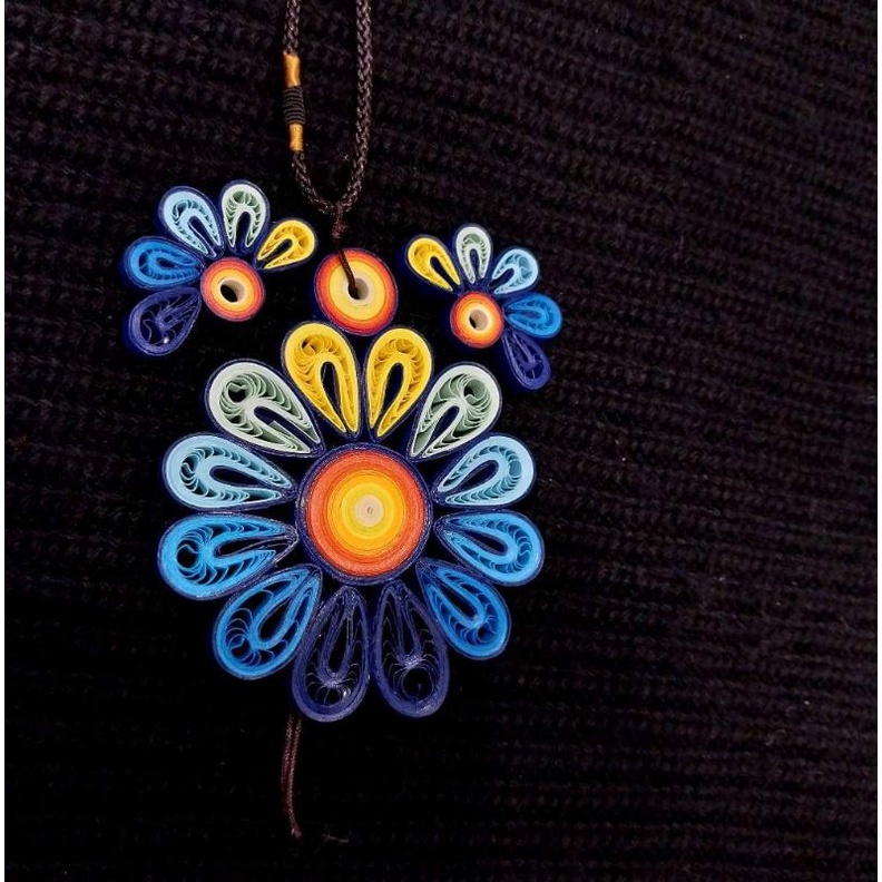 Bộ vòng giấy và khuyên tai giấy quilling nghệ thuật hình bông hoa