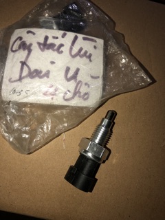 phutungthaythe🔧| núm báo lùi daiu 4 chỗ ( núm báo lùi oto )