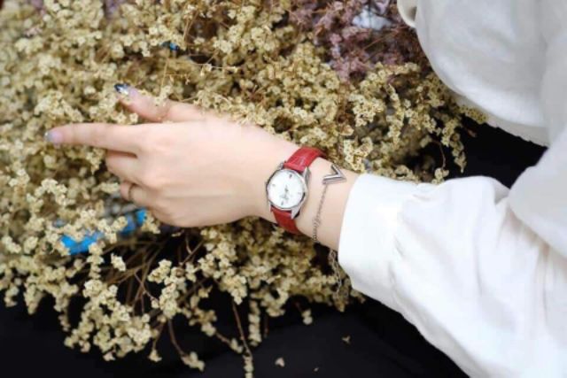 Đồng hồ nữ da đỏ Tissot đẹp mê mẩn