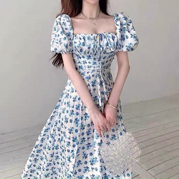 Đầm hoa nhí xẻ tà màu xanh, váy hoa lá trễ vai trẻ trung xinh xắn
