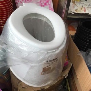 Bô vệ sinh người lớn